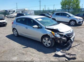  Salvage Kia Forte