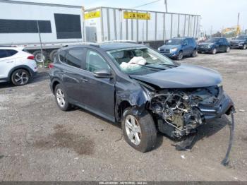  Salvage Toyota RAV4