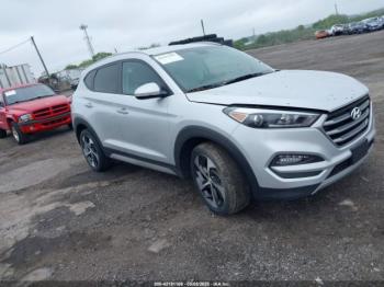  Salvage Hyundai TUCSON
