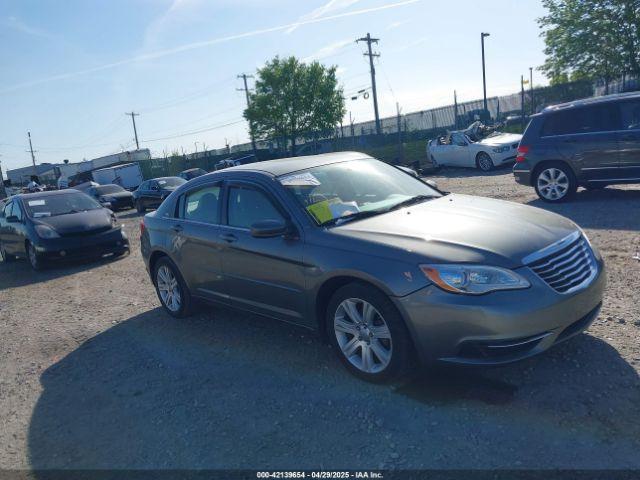  Salvage Chrysler 200