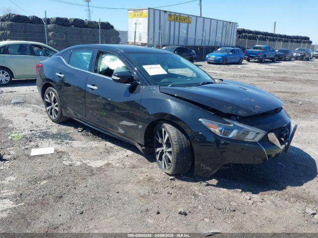  Salvage Nissan Maxima
