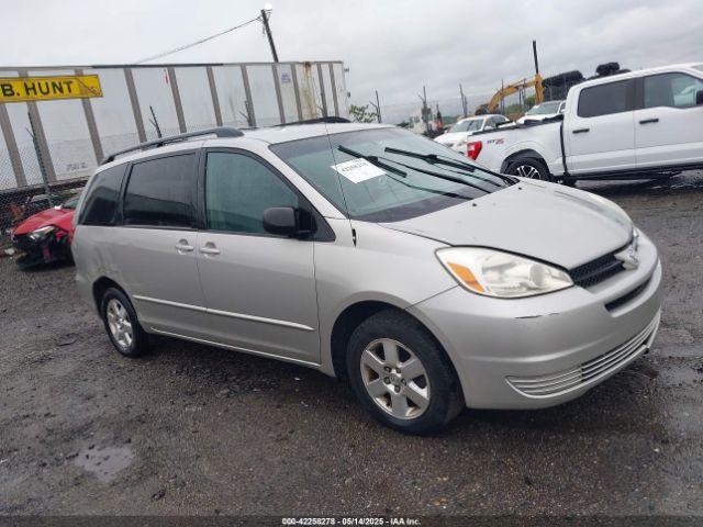  Salvage Toyota Sienna