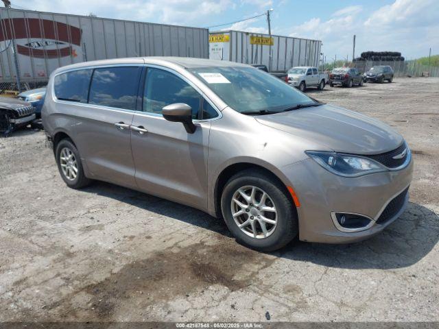  Salvage Chrysler Pacifica
