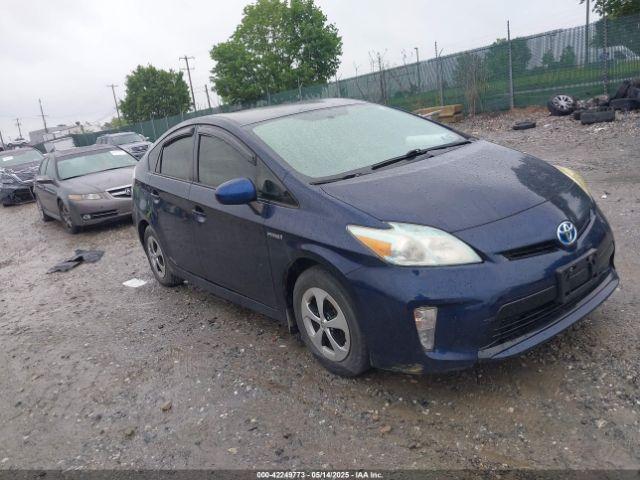  Salvage Toyota Prius