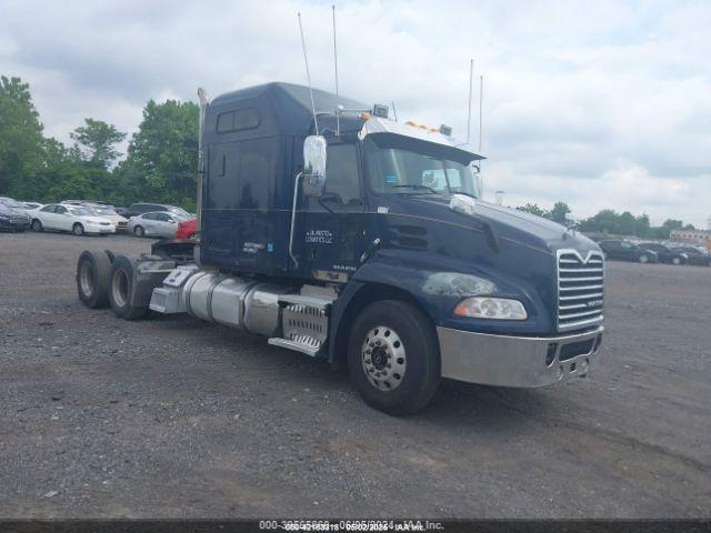  Salvage Mack 600