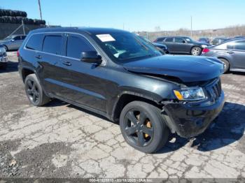  Salvage Jeep Grand Cherokee
