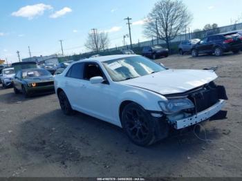  Salvage Chrysler 300