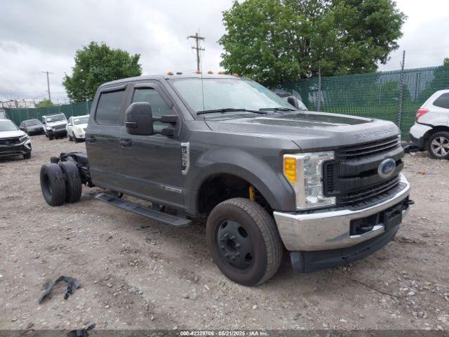  Salvage Ford F-350
