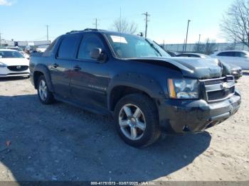  Salvage Chevrolet Avalanche 1500