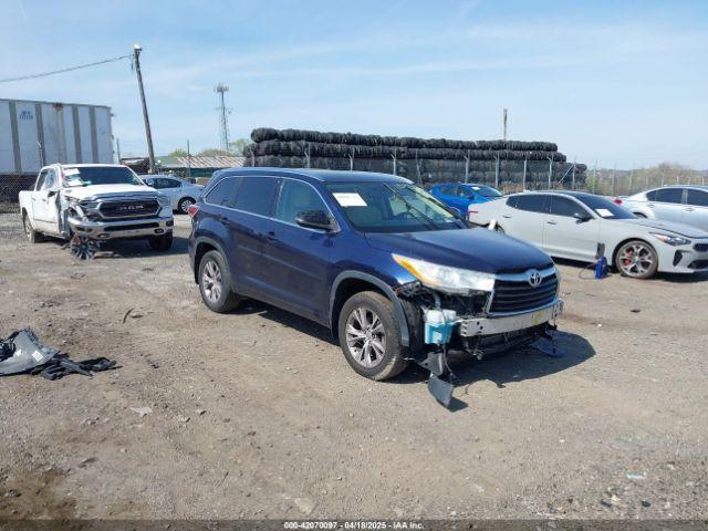  Salvage Toyota Highlander