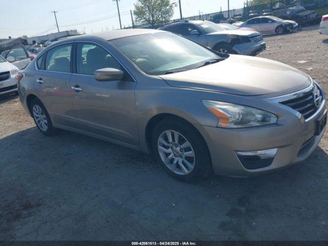  Salvage Nissan Altima