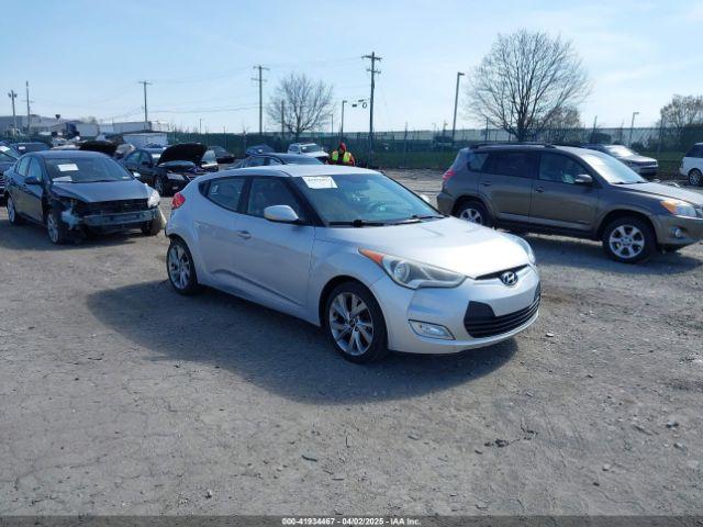  Salvage Hyundai VELOSTER