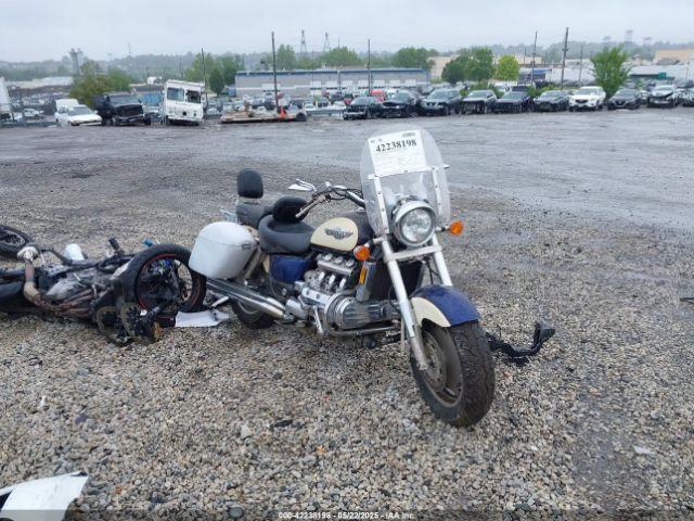  Salvage Honda Gl1500