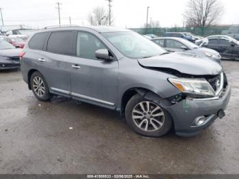  Salvage Nissan Pathfinder