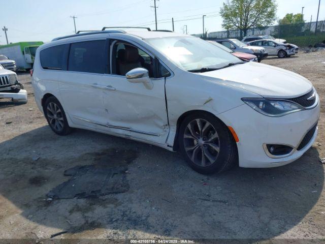  Salvage Chrysler Pacifica