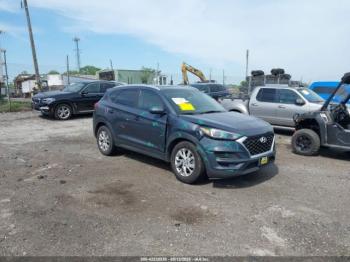  Salvage Hyundai TUCSON