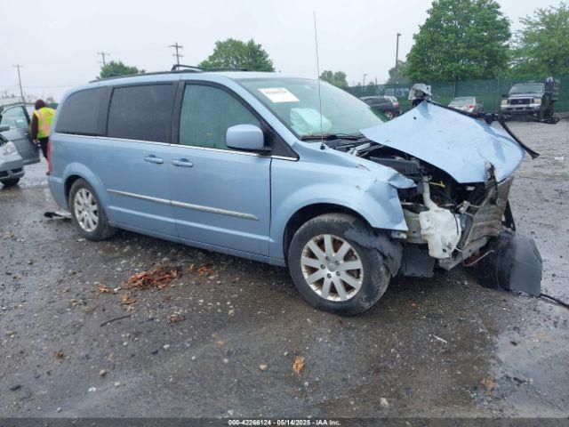  Salvage Chrysler Town & Country