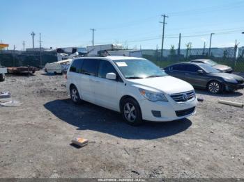  Salvage Volkswagen Routan
