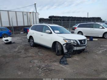 Salvage Nissan Pathfinder