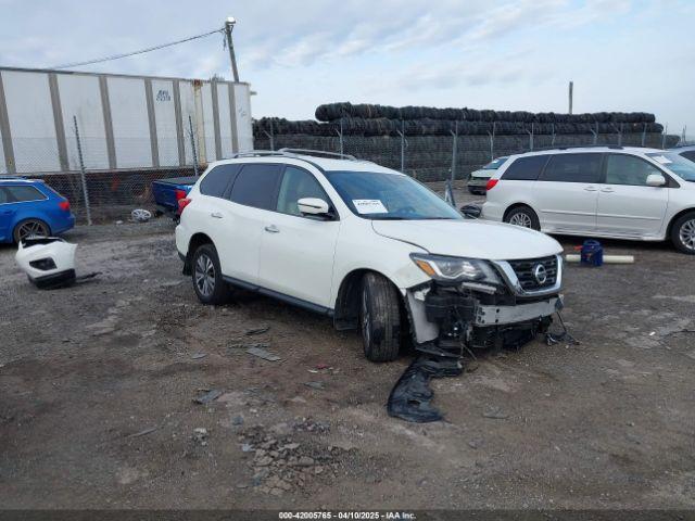  Salvage Nissan Pathfinder