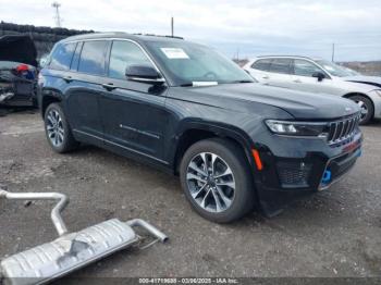  Salvage Jeep Grand Cherokee
