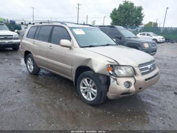  Salvage Toyota Highlander