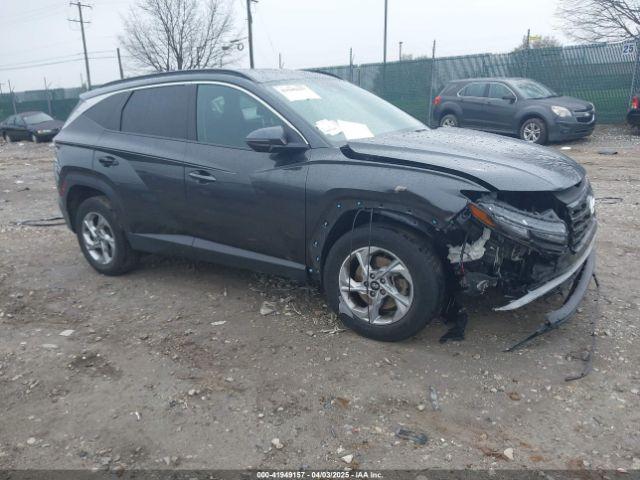  Salvage Hyundai TUCSON