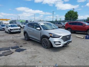  Salvage Hyundai TUCSON