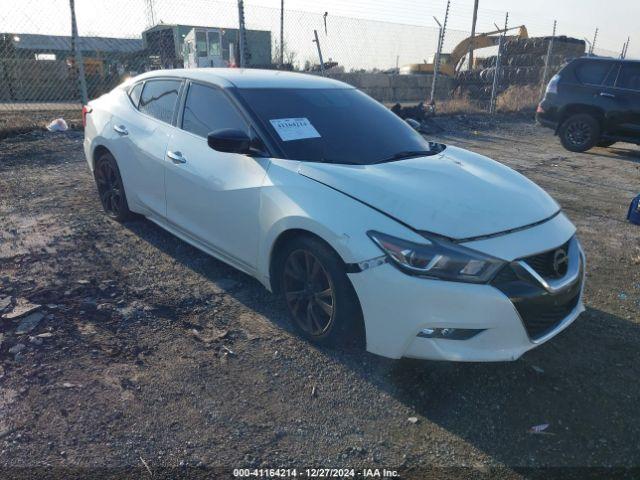  Salvage Nissan Maxima