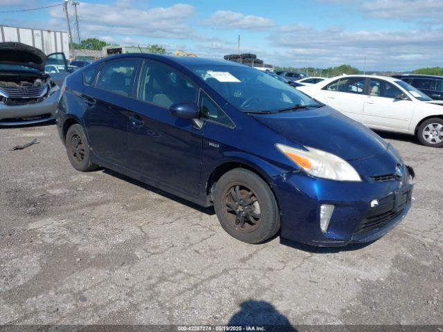  Salvage Toyota Prius