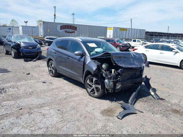  Salvage Hyundai TUCSON