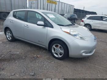  Salvage Nissan LEAF