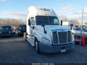  Salvage Freightliner Cascadia 125