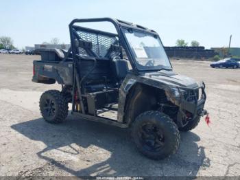  Salvage Tracker 800xsle