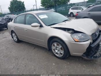  Salvage Nissan Altima