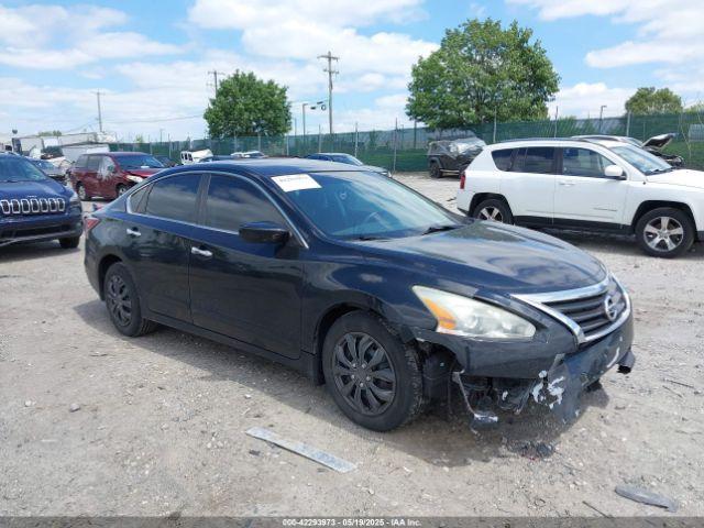  Salvage Nissan Altima