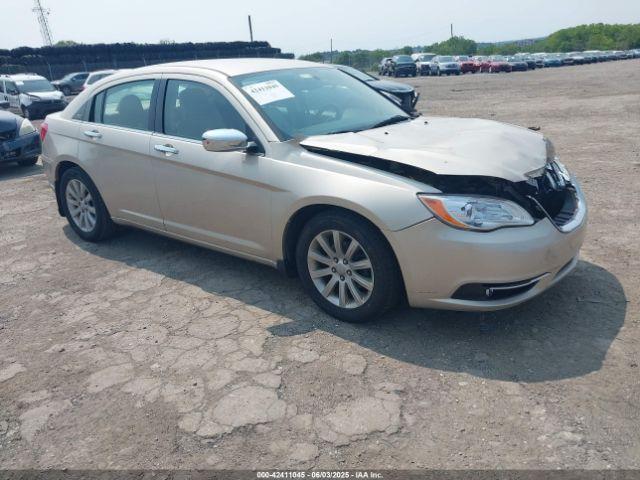  Salvage Chrysler 200