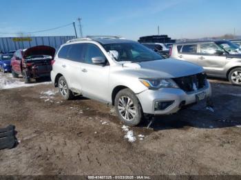 Salvage Nissan Pathfinder