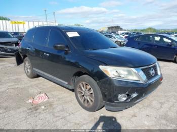  Salvage Nissan Pathfinder