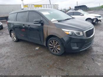  Salvage Kia Sedona