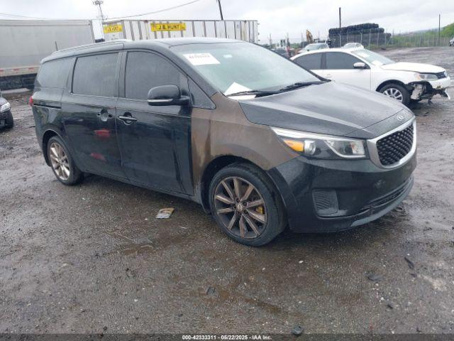  Salvage Kia Sedona