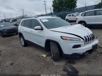  Salvage Jeep Cherokee