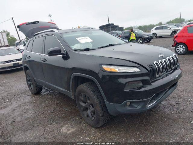 Salvage Jeep Cherokee