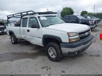  Salvage Chevrolet Silverado 2500