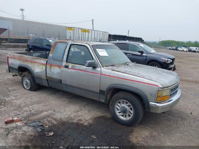  Salvage Dodge Dakota