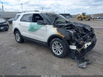  Salvage Ford Explorer