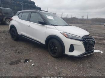  Salvage Nissan Kicks