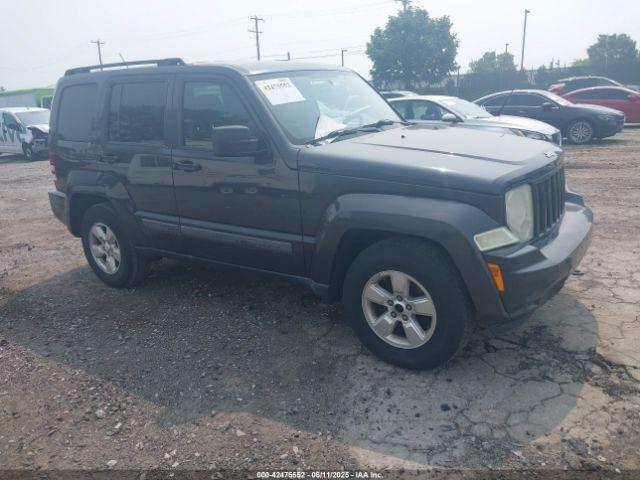  Salvage Jeep Liberty