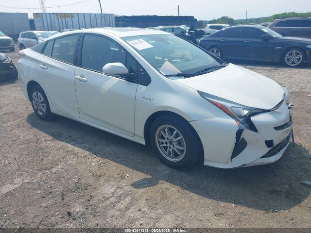  Salvage Toyota Prius