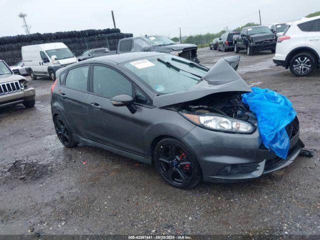  Salvage Ford Fiesta